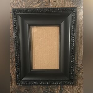 Lawrence Gothic Black 4x6 Photo Frame